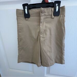 ☀️ 3 FOR $15    2 pairs of Lands' End Kids Tan Shorts both size 5